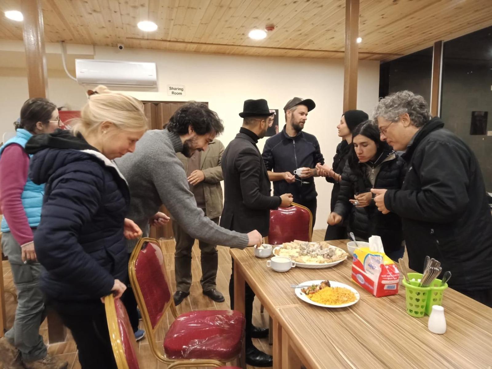 Petra Cabin Inn Hostel&Resturant ワディ・ムーサ エクステリア 写真